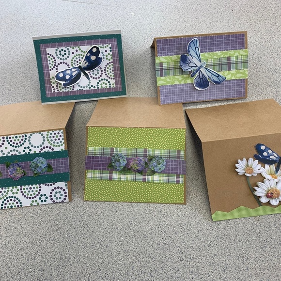 Tell me your occasion and your favorite colors and I’ll make them - Picture 1 of 15